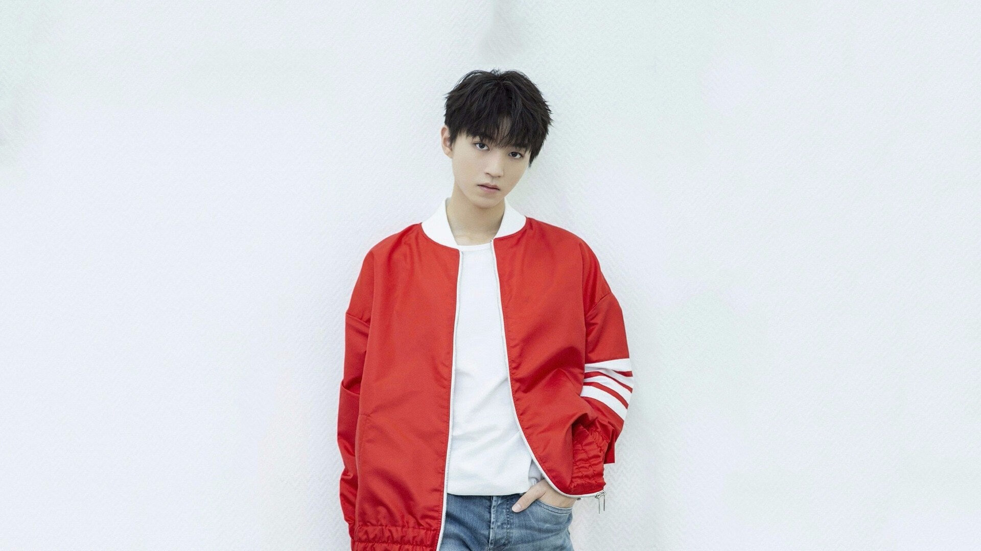 开云下载-总决赛之夜，切特重塑内线法则，未来已来的防守崩塌之战